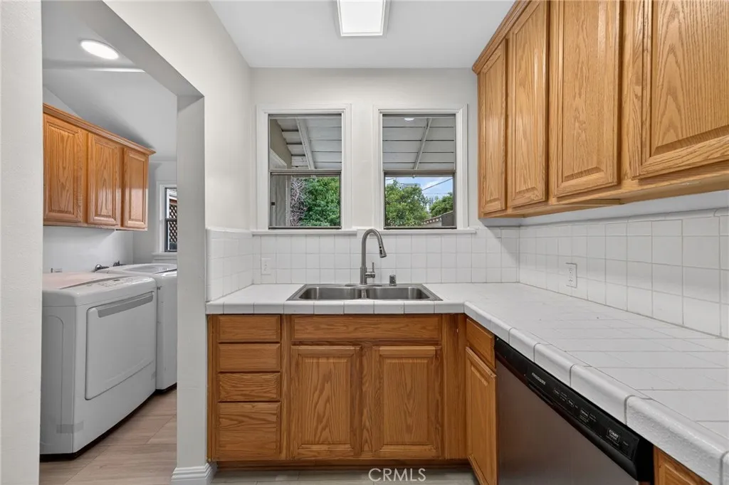 Additional image 43 of 15224 La Maida St, Sherman Oaks, CA 91403