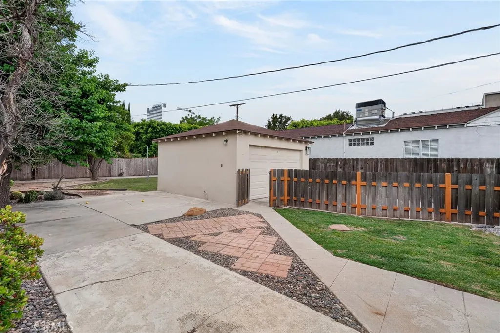 Additional image 25 of 15224 La Maida St, Sherman Oaks, CA 91403