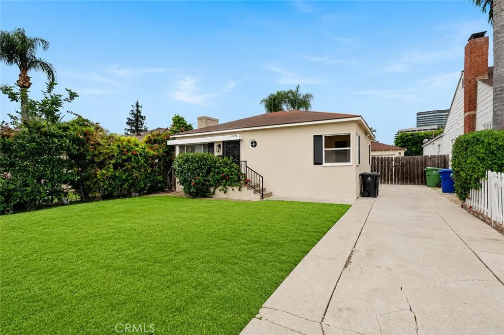 Additional image 3 of 15224 La Maida St, Sherman Oaks, CA 91403