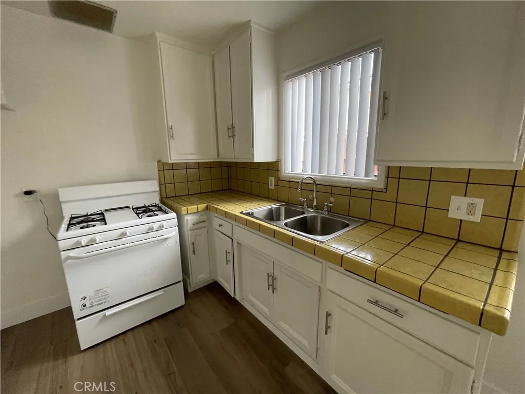 Additional image 9 of 3444 Redondo Beach Boulevard Unit 3, Torrance, CA 90504