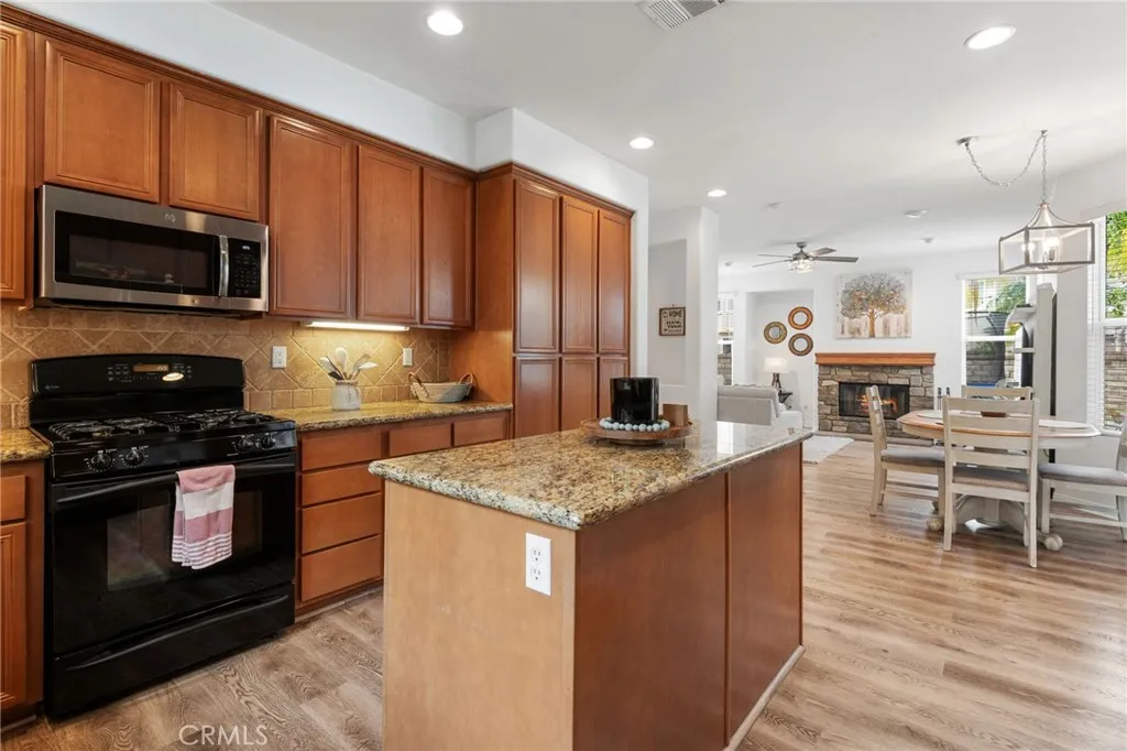 Additional image 8 of 27563 Weeping Willow Drive, Valencia, CA 91354