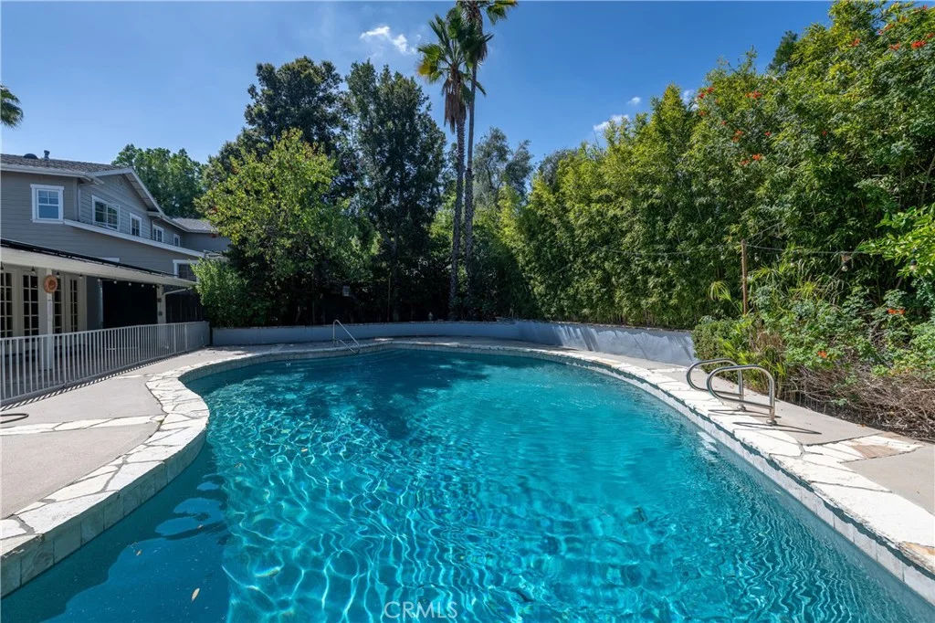 4545 Rubio Ave, Encino, CA 91436