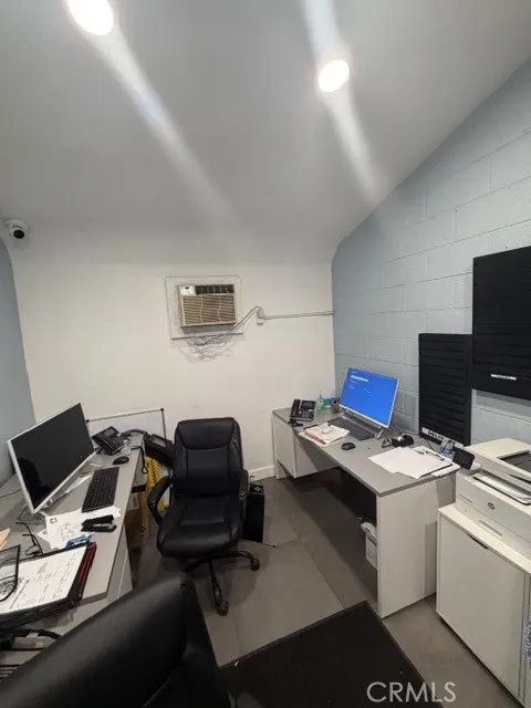 Additional image 20 of 5636 W Adams Boulevard, Los Angeles, CA 90016