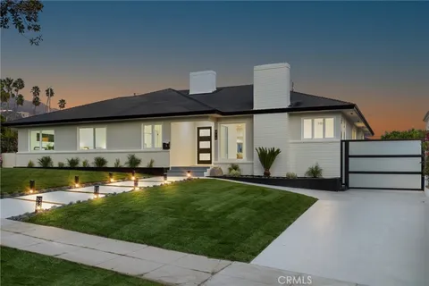 914 E Grinnell Drive, Burbank, CA 91501 - MLS#: BB25099584