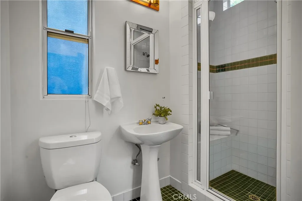 Additional image 17 of 8738 Wonderland Avenue, Los Angeles, CA 90046
