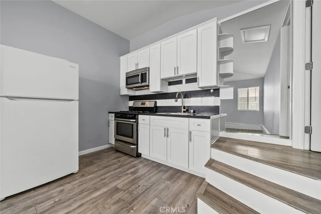 Additional image 22 of 8447 Colbath Avenue, Panorama City, CA 91402