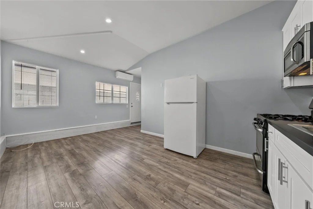 Additional image 26 of 8447 Colbath Avenue, Panorama City, CA 91402