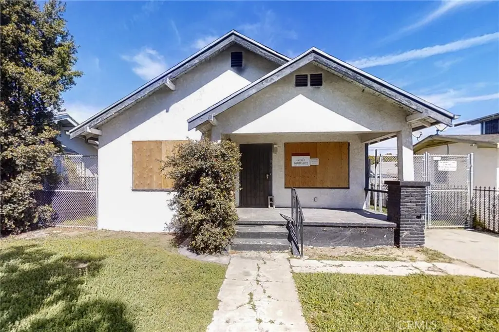 1041 W 76th Street, Los Angeles, CA 90044