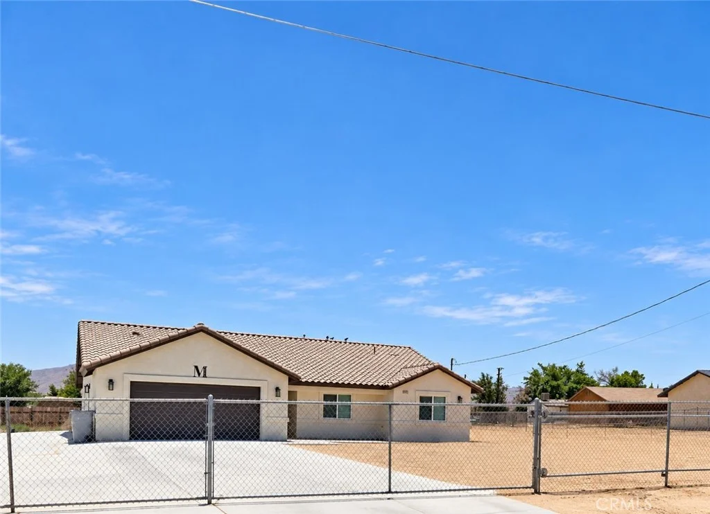 9243 Manteca Ave, Hesperia, CA 92345 photo 3
