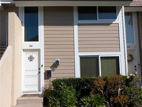 54 Oval Road Unit 3, Irvine, CA MLS: OC25078590