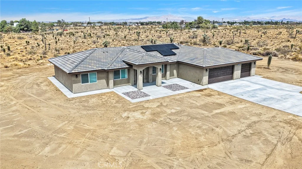 10520 Mono Road, Phelan, CA 92371