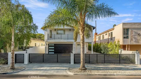 3709 Greenfield Avenue, Los Angeles, CA MLS: SB25084098