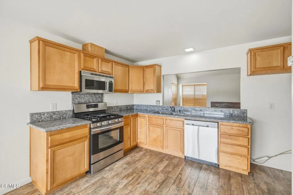 Additional image 7 of 135 Surrey Way, Fillmore, CA 93015