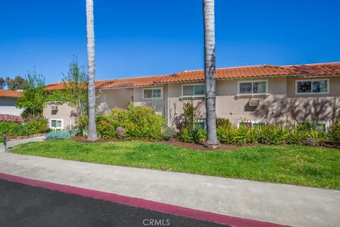 884 Via Mendoza, Unit O, Laguna Woods, CA MLS: OC25055687