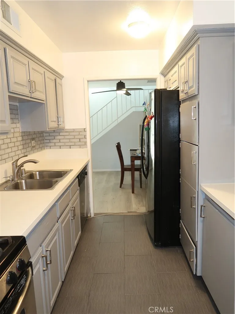 Additional image 62 of 8105 Canby Unit 4, Reseda, CA 91335