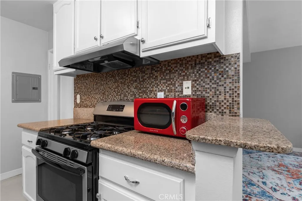 Additional image 70 of 20134 Leadwell St Unit 126, Winnetka, CA 91306