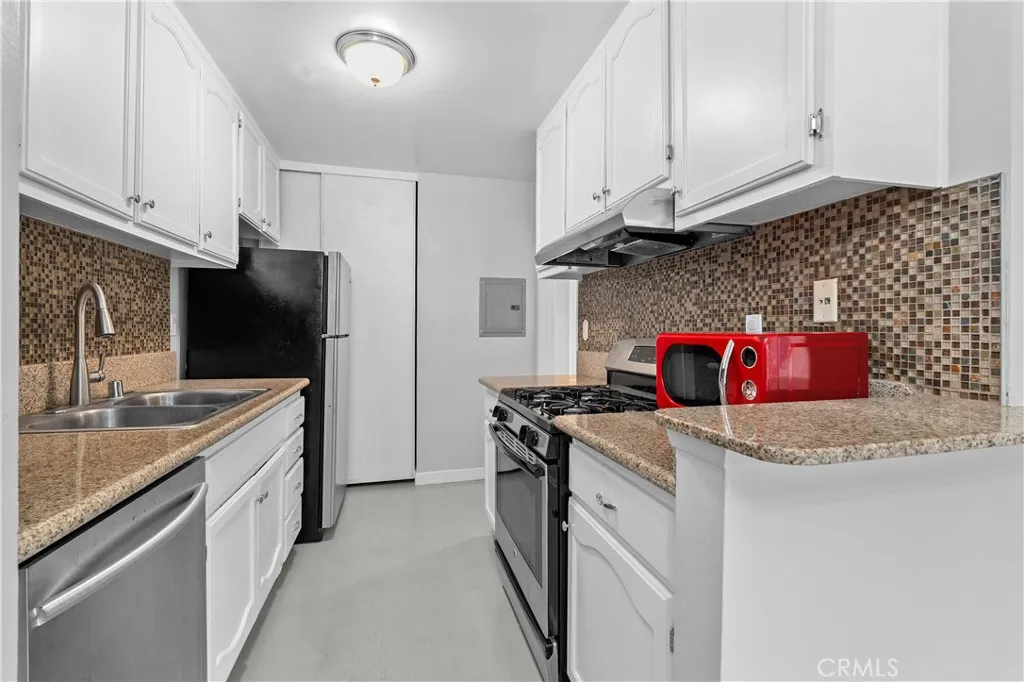 Additional image 22 of 20134 Leadwell St Unit 126, Winnetka, CA 91306