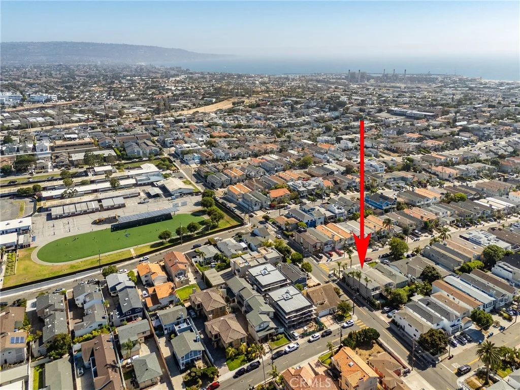 1747 Haynes Ln, Redondo Beach, CA 90278