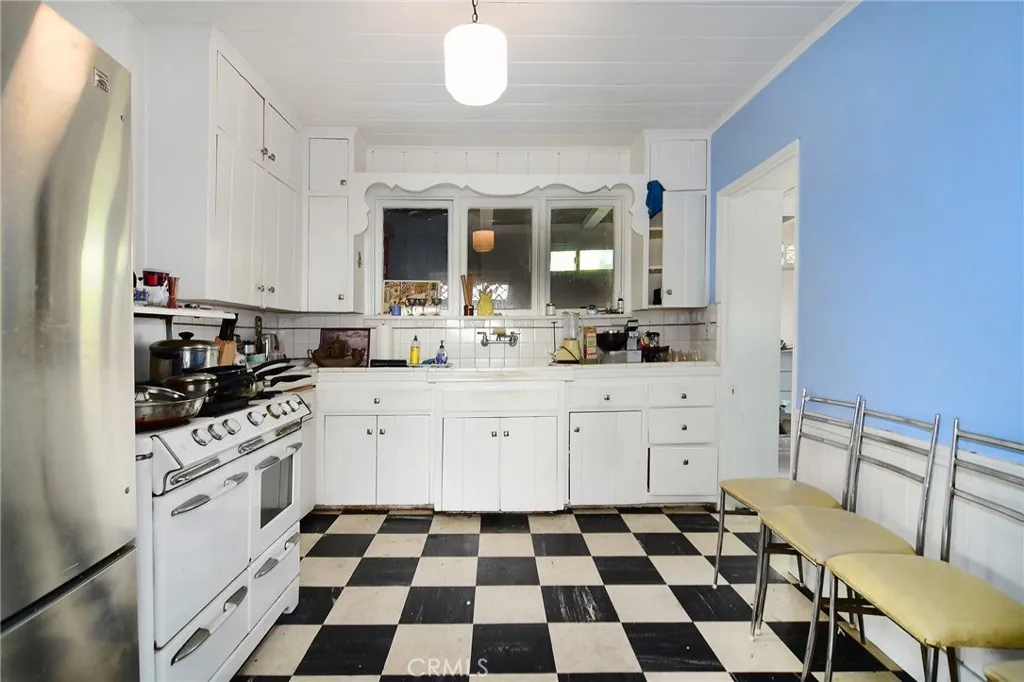 Additional image 13 of 3036 Surry Street, Los Angeles, CA 90027