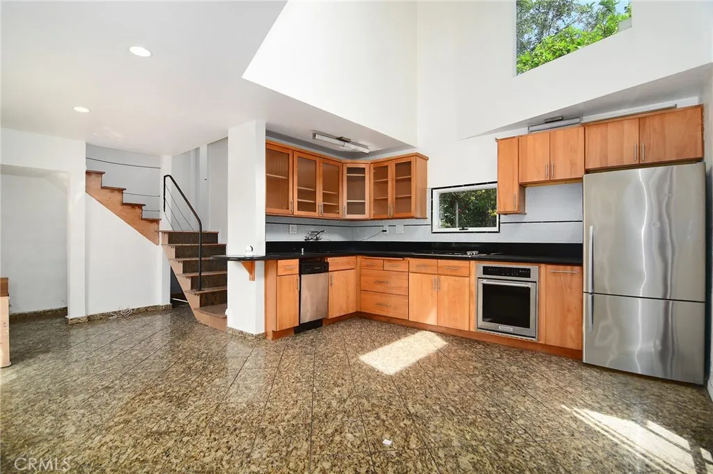 Additional image 65 of 3036 Surry Street, Los Angeles, CA 90027