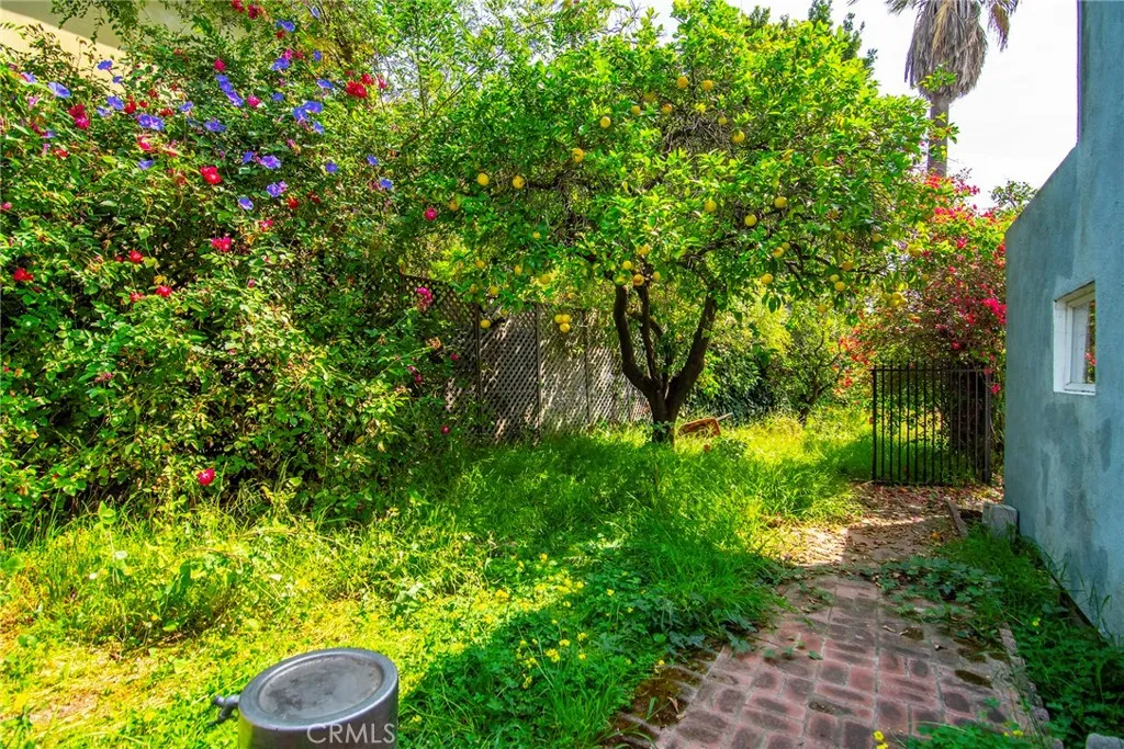 Additional image 72 of 3036 Surry Street, Los Angeles, CA 90027