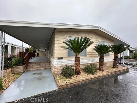 881 N. Lake Street Unit 262, Hemet, CA MLS: SW25010008