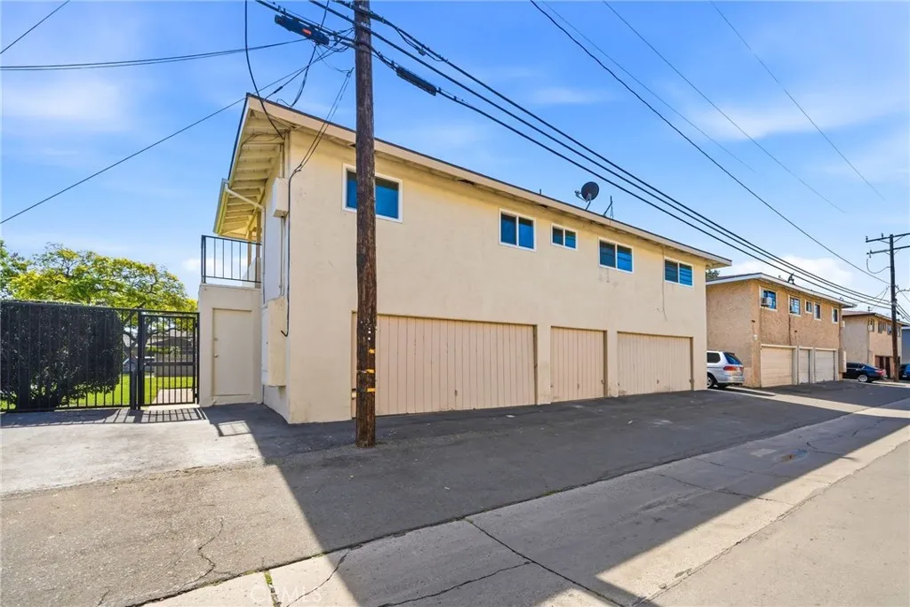 3417 W Canoga Pl W Unit 4, Anaheim, CA 92804