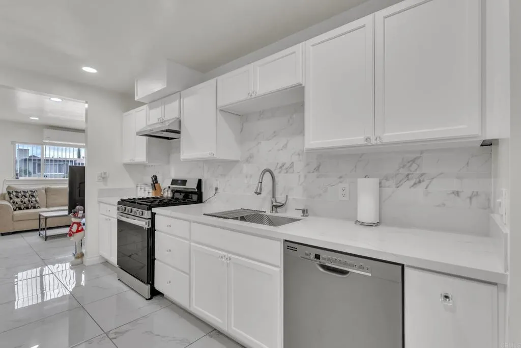 Additional image 62 of 317 W Chase Ave, El Cajon, CA 92020