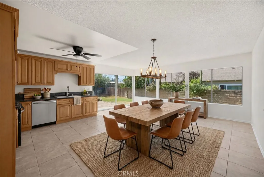 Additional image 60 of 989 Oakdale, Corona, CA 92878