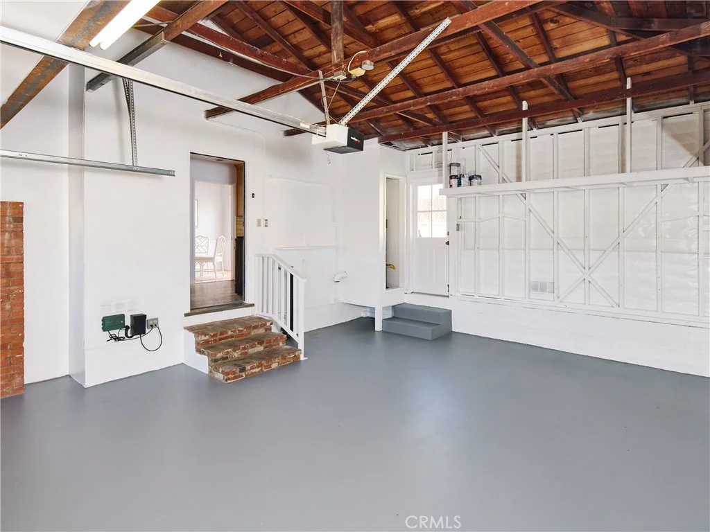 303 E Walnut Ave, El Segundo, CA 90245