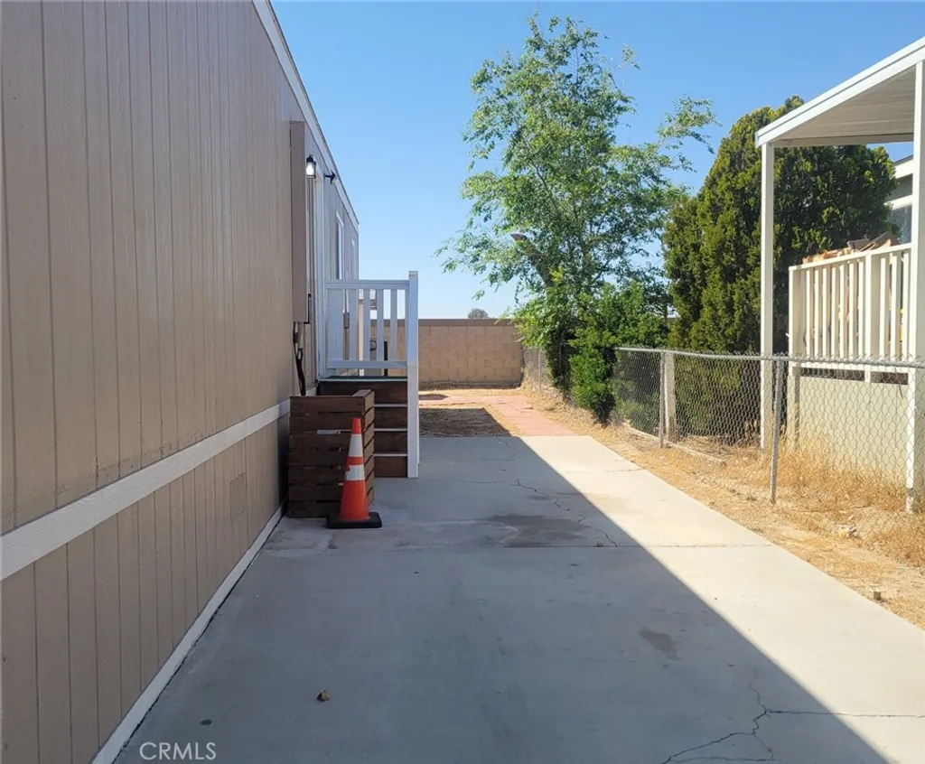 Additional image 32 of 3303 Sierra Highway Unit 66, Rosamond, CA 93560