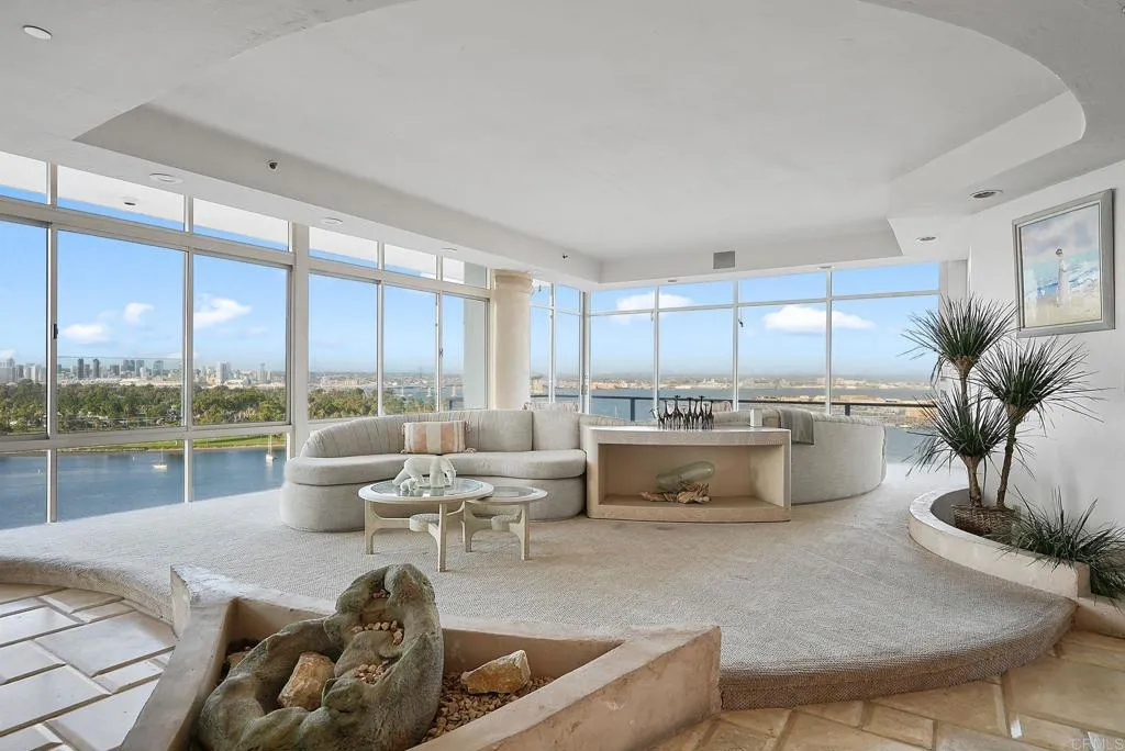 1820 Avenida del Mundo Unit 1607, Coronado, CA 92118