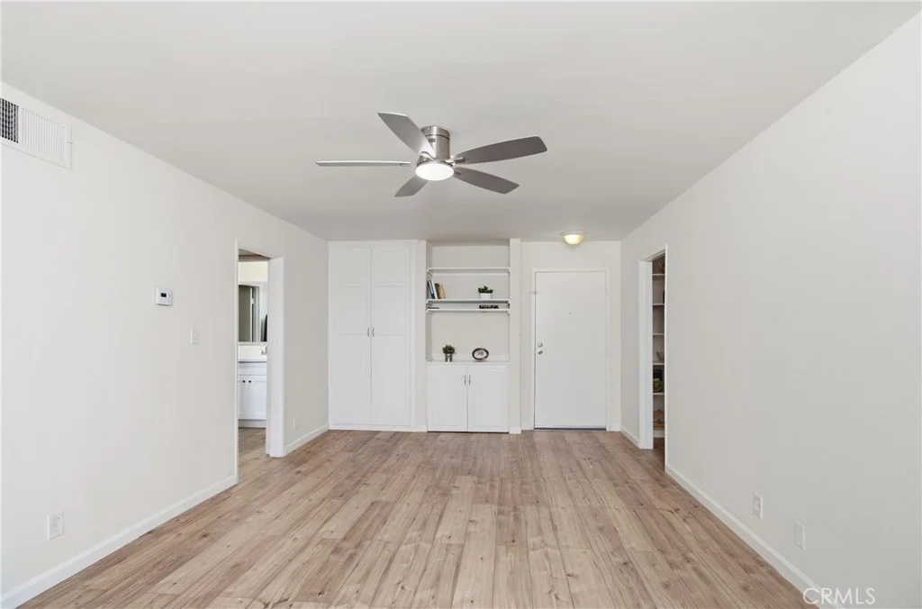 2386 E Del Mar Boulevard Unit 111, Pasadena, CA 91107 photo 4