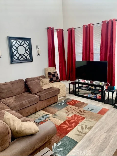 3881 Bluff st, Perris, CA 92571
