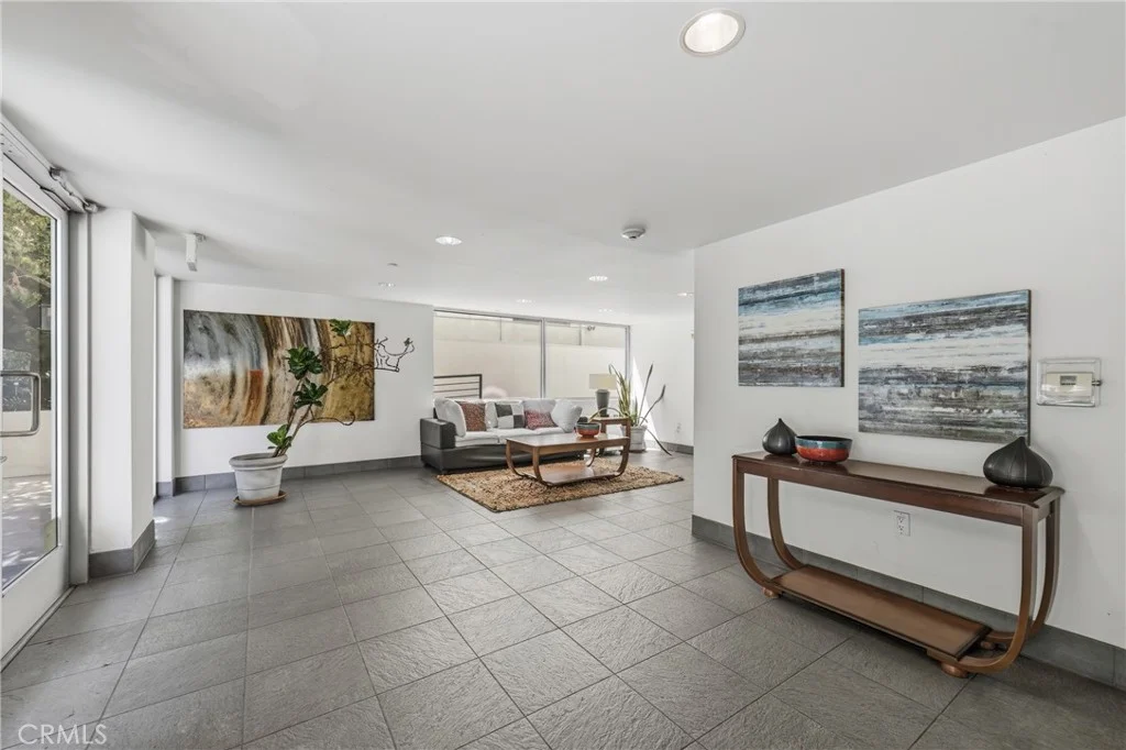 10911 Wellworth Ave Unit 1A, Los Angeles, CA 90024