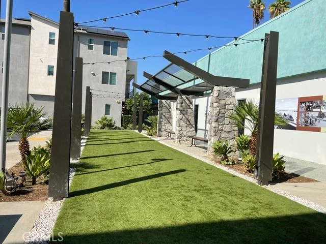 218 Scratch Rd, Covina, CA 91722
