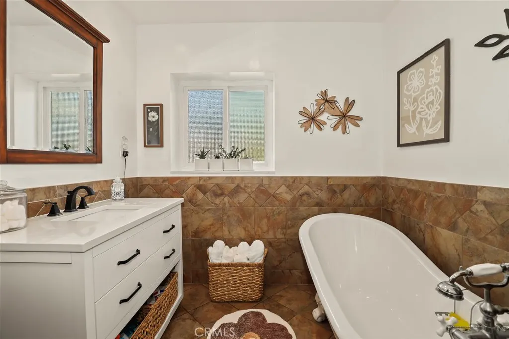 Additional image 59 of 5640 E Deborah St, Long Beach, CA 90815