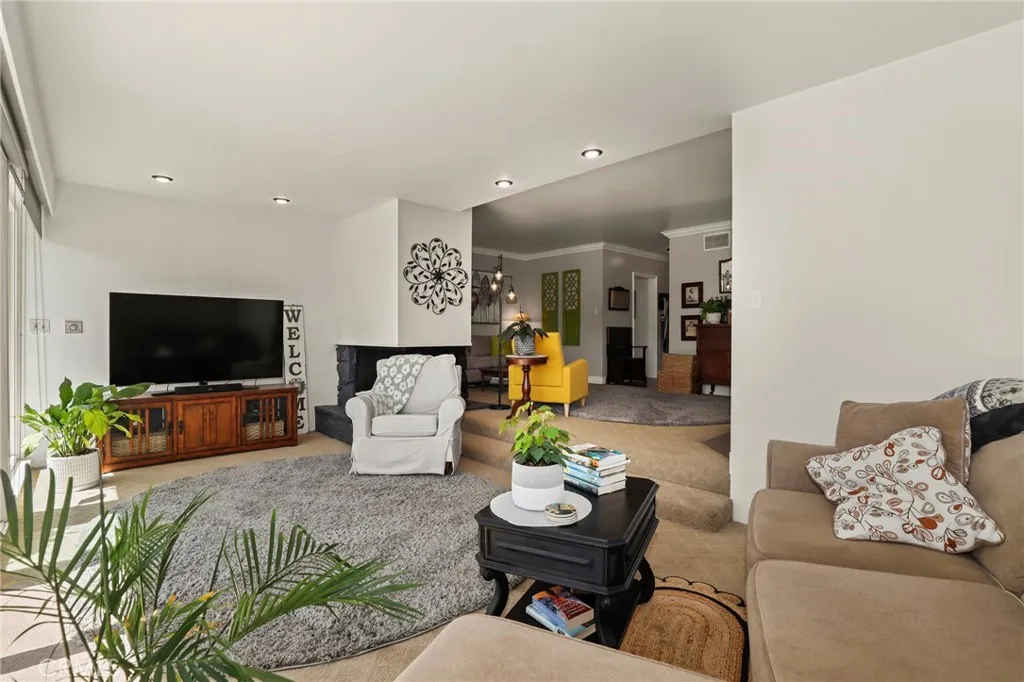 Additional image 45 of 5640 E Deborah St, Long Beach, CA 90815