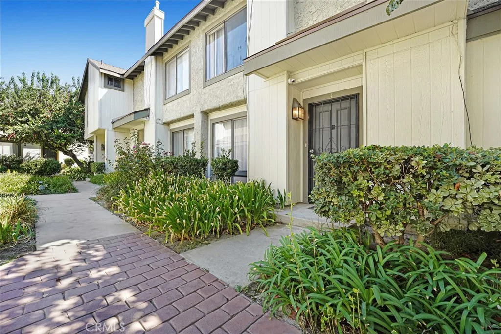 9531 Sepulveda blvd Unit 3, North Hills, CA 91343