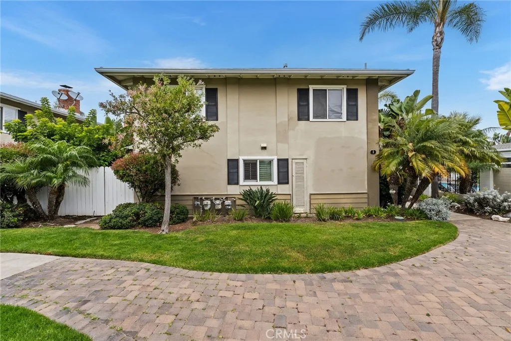 1741 Tustin Avenue Unit 1A, Costa Mesa, CA 92627