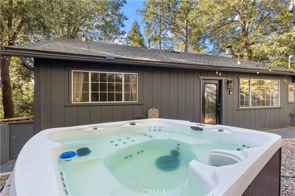 Additional image 43 of 24556 Geneva Drive, Crestline, CA 92325
