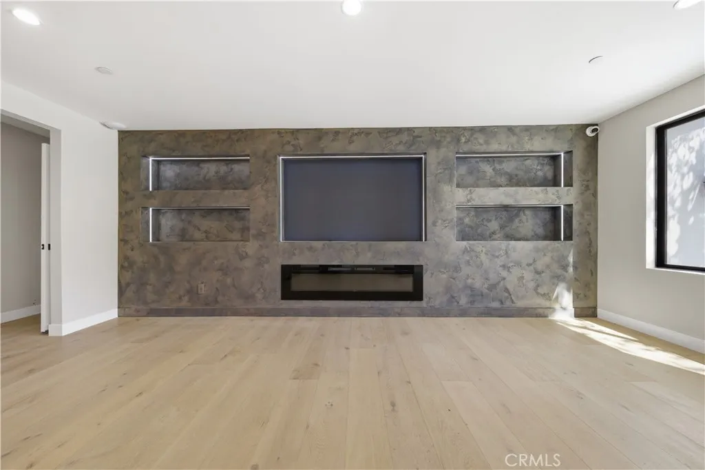 Additional image 49 of 8542 De Celis Pl, North Hills, CA 91343