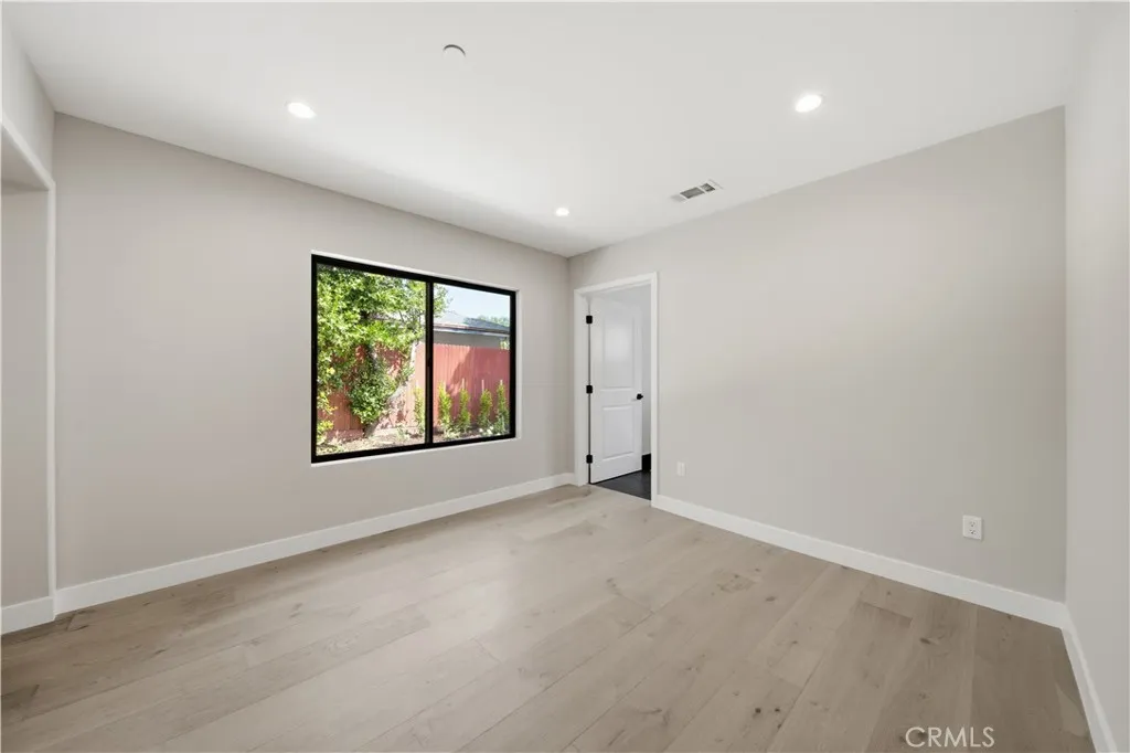 Additional image 28 of 8542 De Celis Pl, North Hills, CA 91343