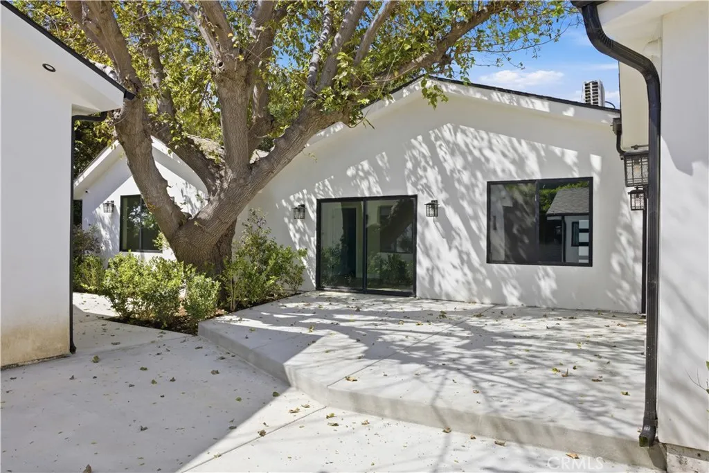 Additional image 55 of 8542 De Celis Pl, North Hills, CA 91343