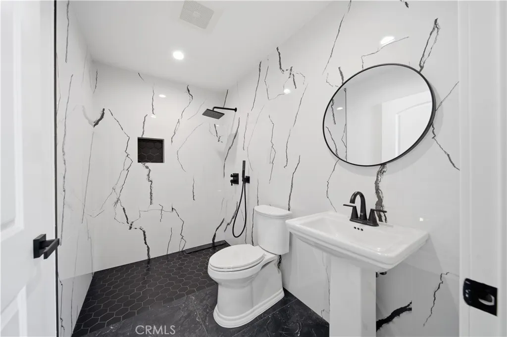 Additional image 82 of 8542 De Celis Pl, North Hills, CA 91343