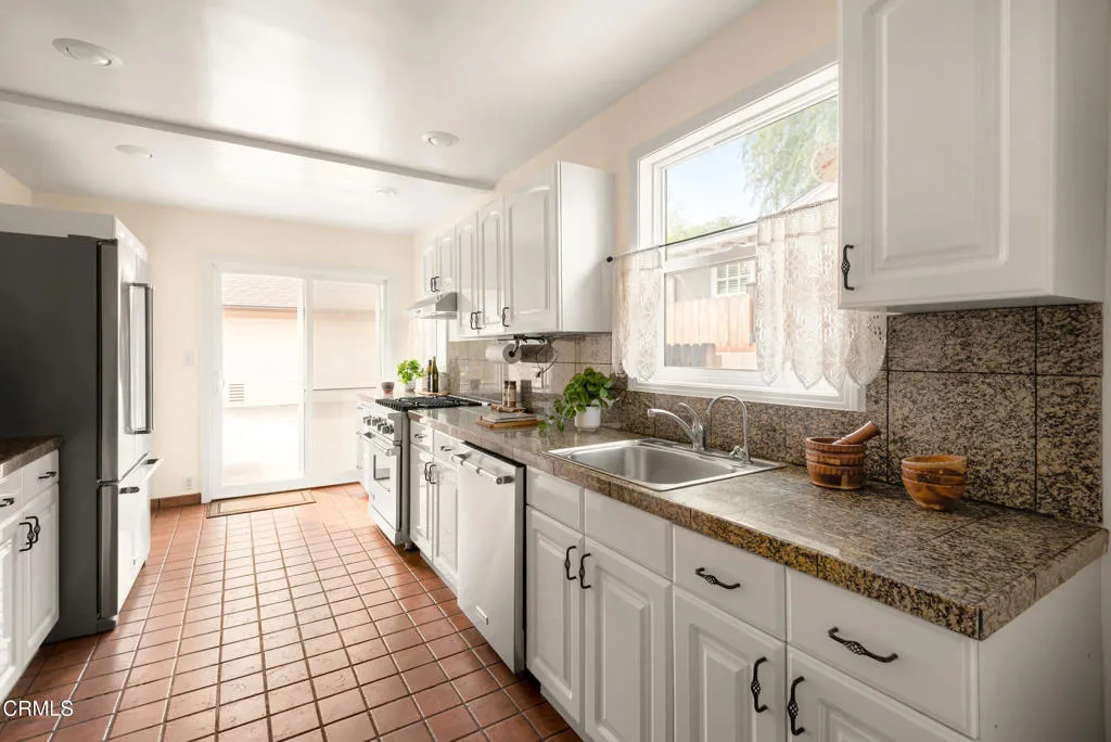 Additional image 52 of 1587 N Harding Avenue, Pasadena, CA 91104