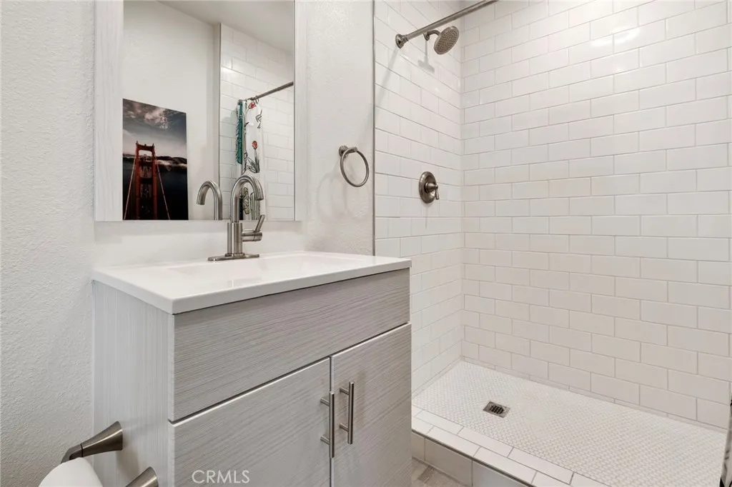 Additional image 28 of 555 E 3rd St, Long Beach, CA 90802