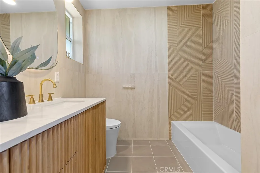 Additional image 82 of 13161 Summit Cir, Westminster, CA 92683