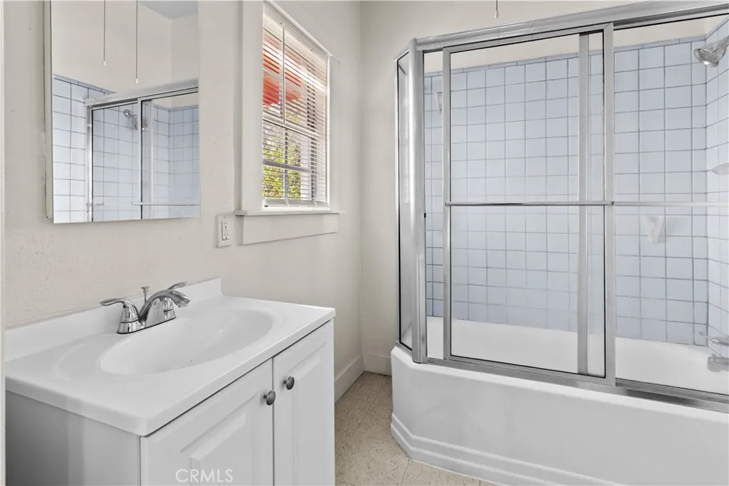 Additional image 54 of 1893 Flower St, Bakersfield, CA 93305