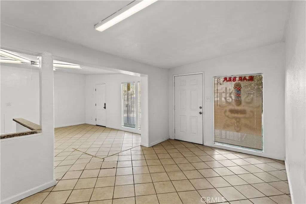 Additional image 10 of 1893 Flower St, Bakersfield, CA 93305